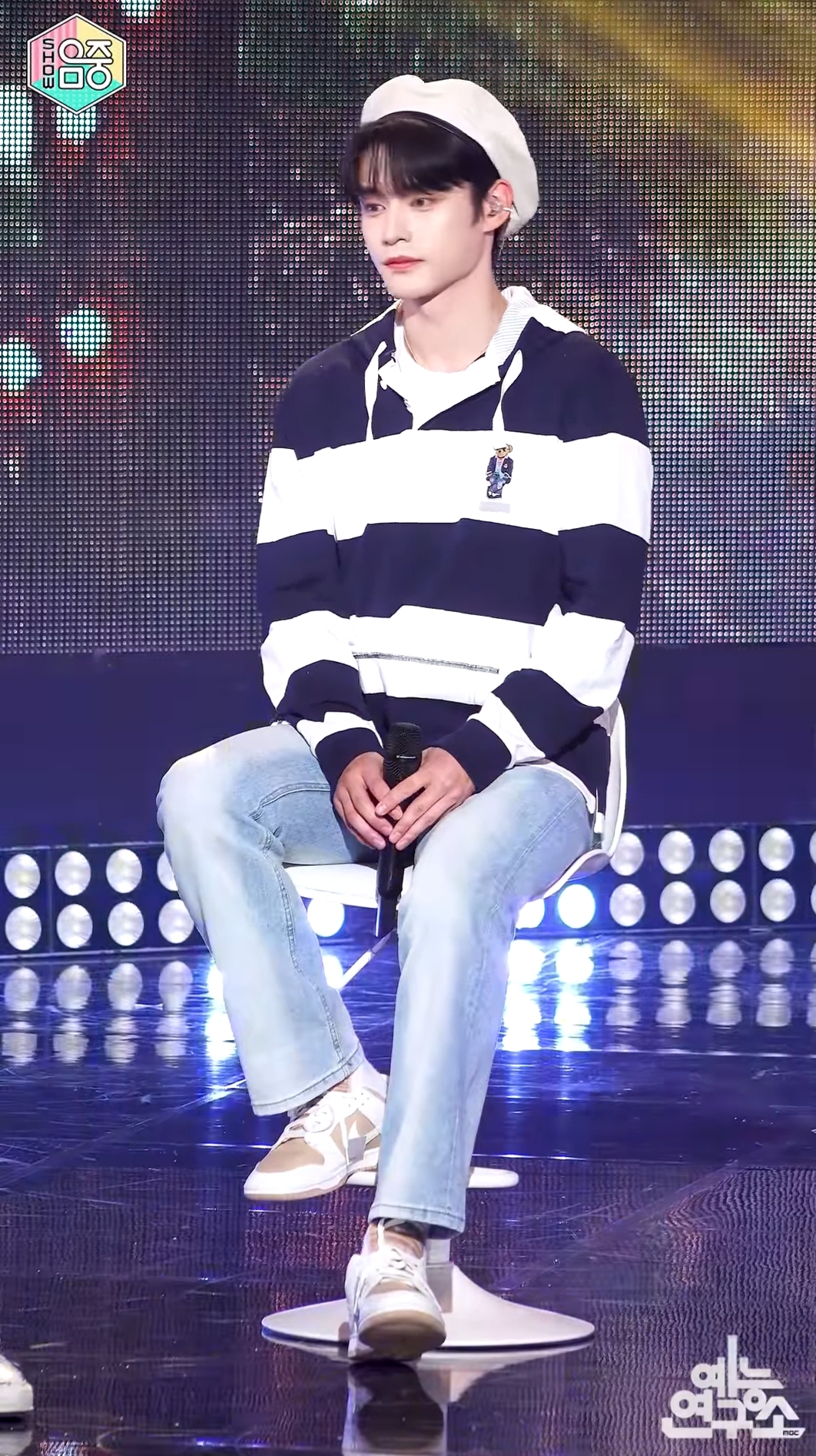 A heartfelt wallpaper shared by Kim Jiwoong (ZEROBASEONE)'s fans