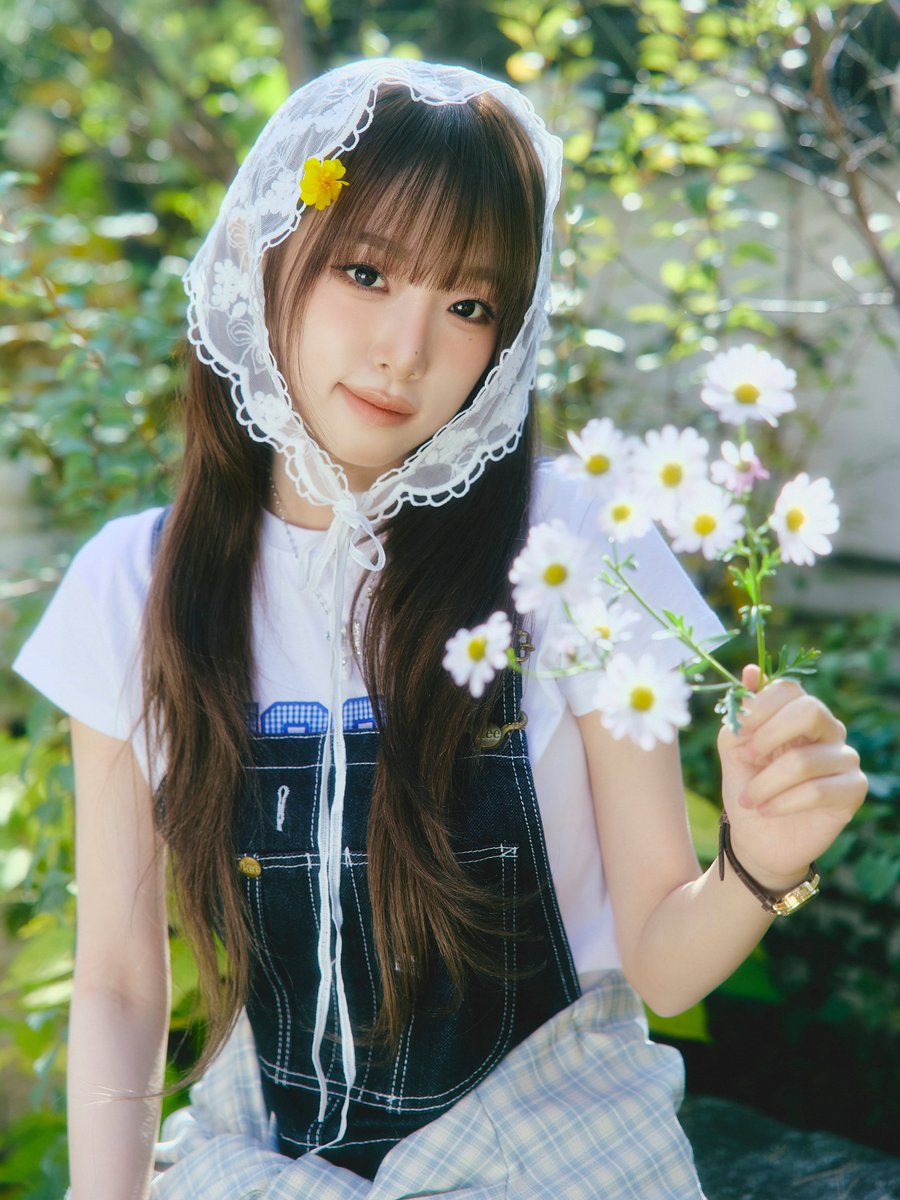 A moment captured by Choi Yena's fan