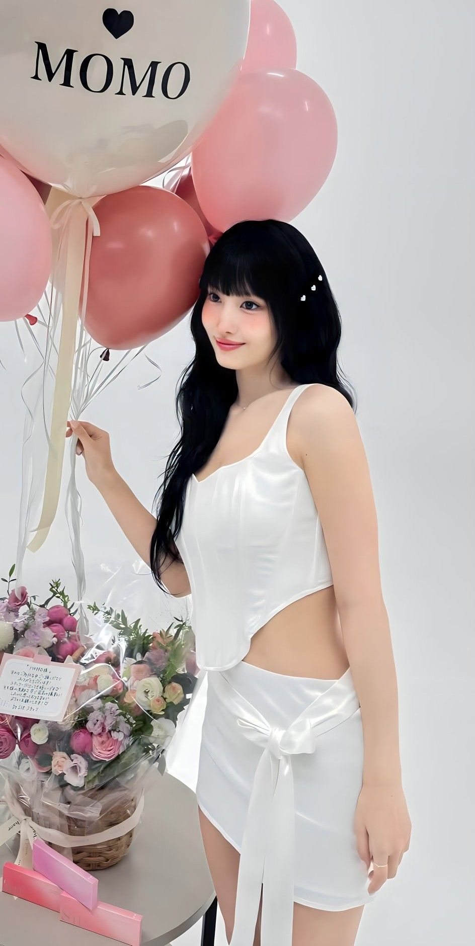 Potret di balik layar Momo (TWICE)