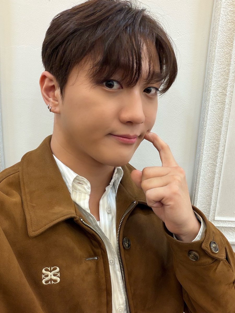 Latest photo of GoldenChild