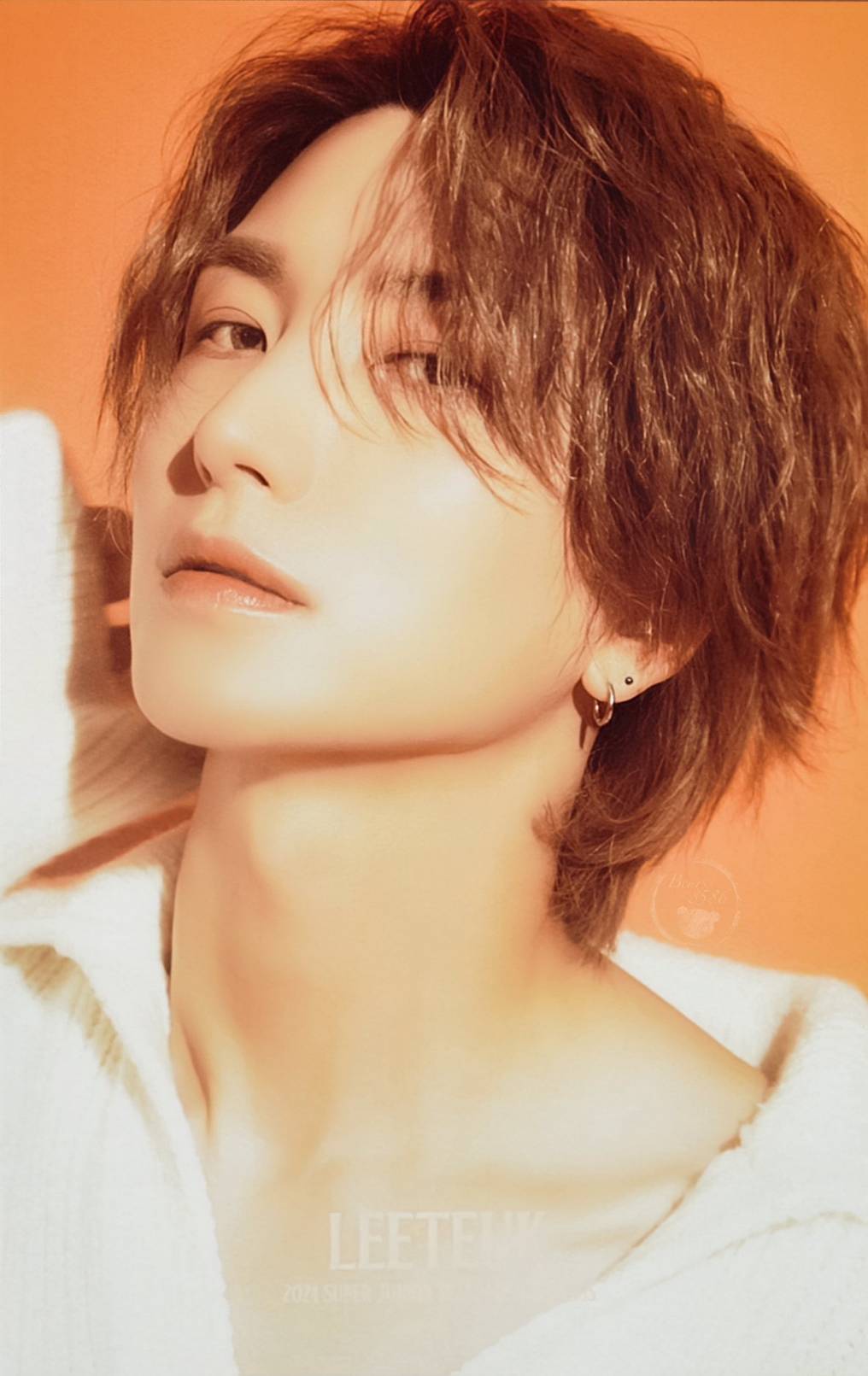 Behind-the-scenes cut of Leeteuk (Super Junior)