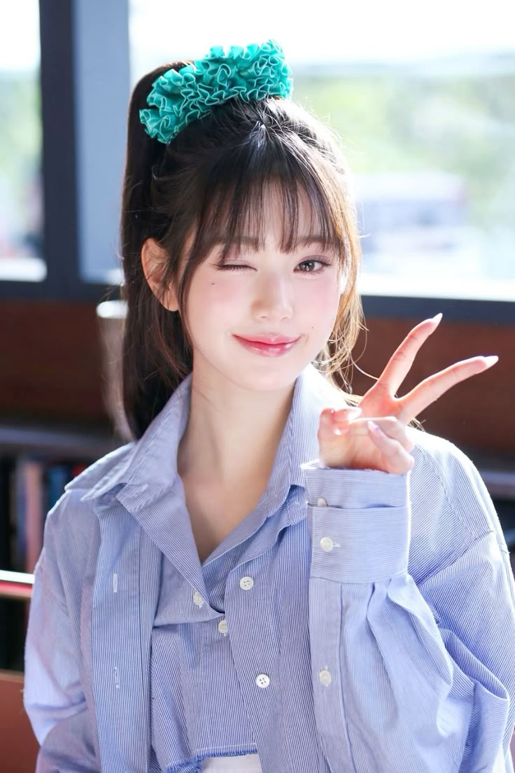 Behind-the-scenes cut of Jang Wonyoung (IVE)