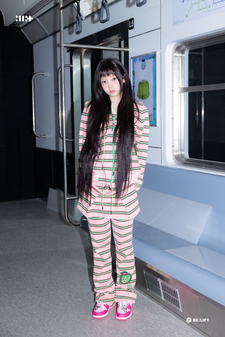 Recent activity shot of Wonhee (ILLIT)