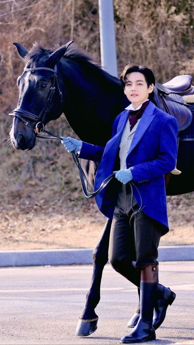 Latest photo of V (BTS)