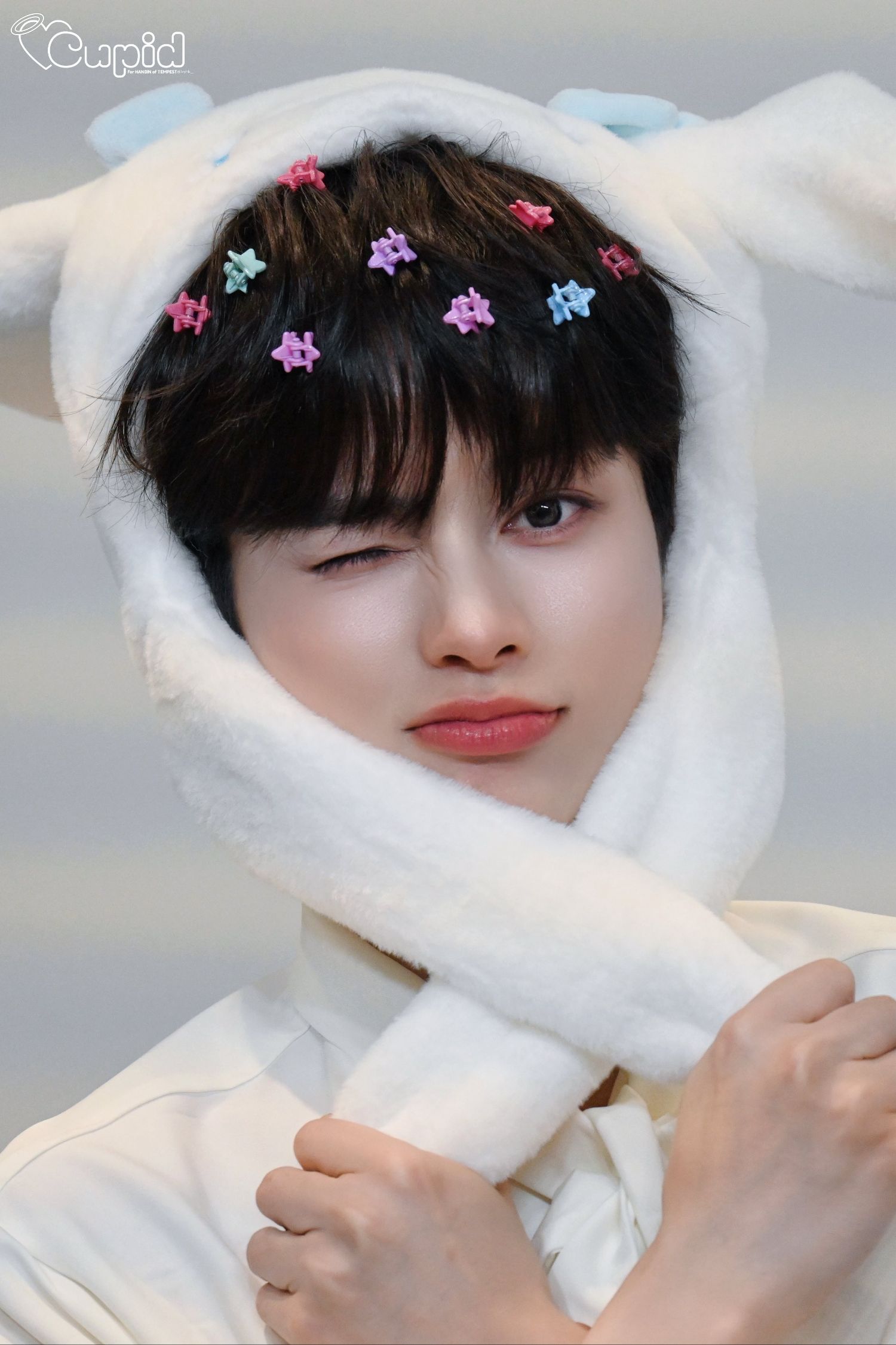 Foto aktivitas terbaru Hanbin (TEMPEST)