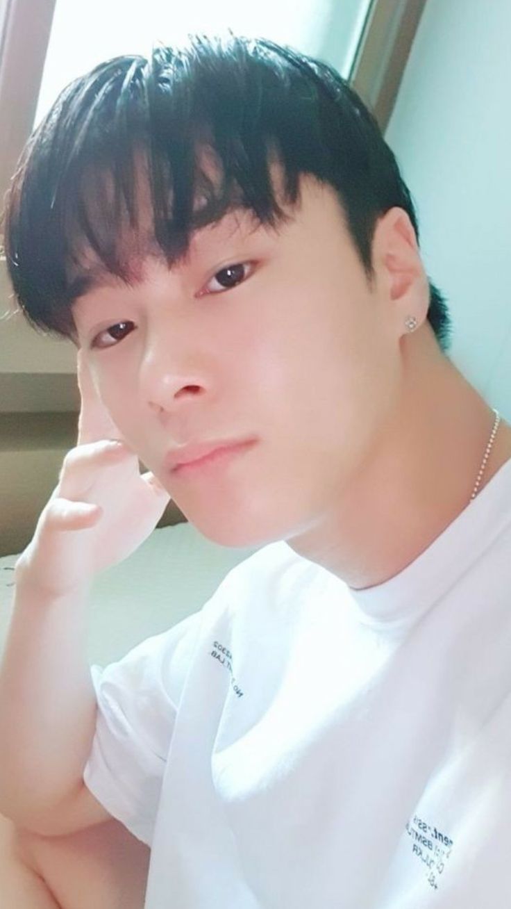 A moment captured by Moonbin (ASTRO)'s fan