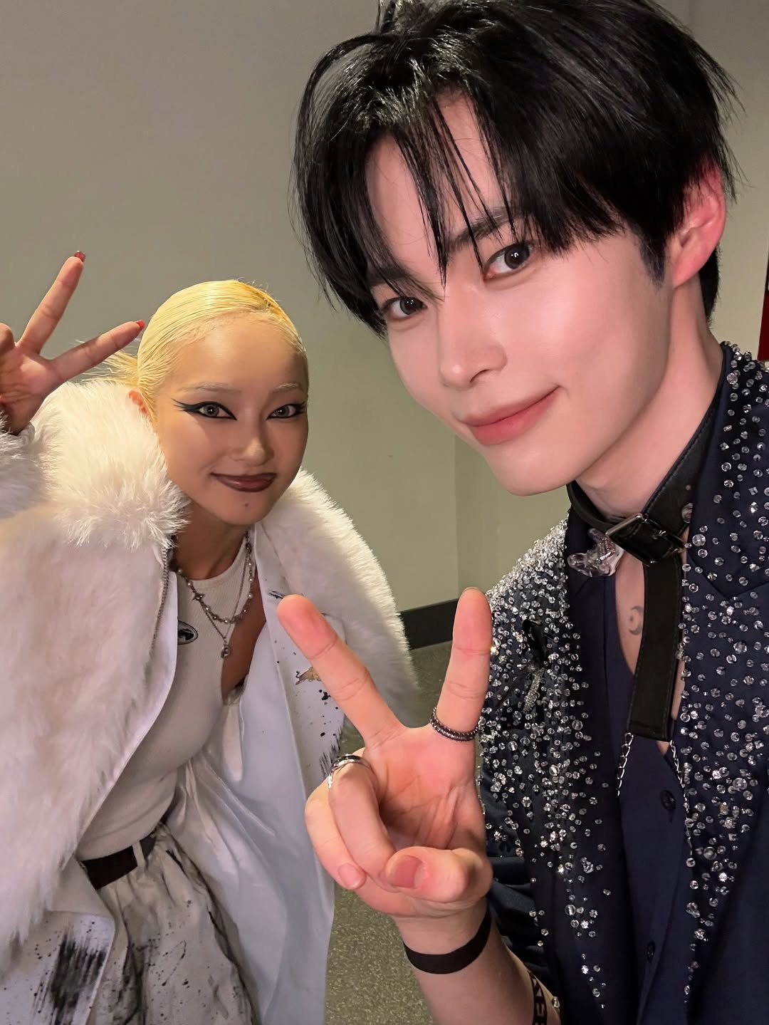 Recent activity shot of Sung Hanbin (ZEROBASEONE)