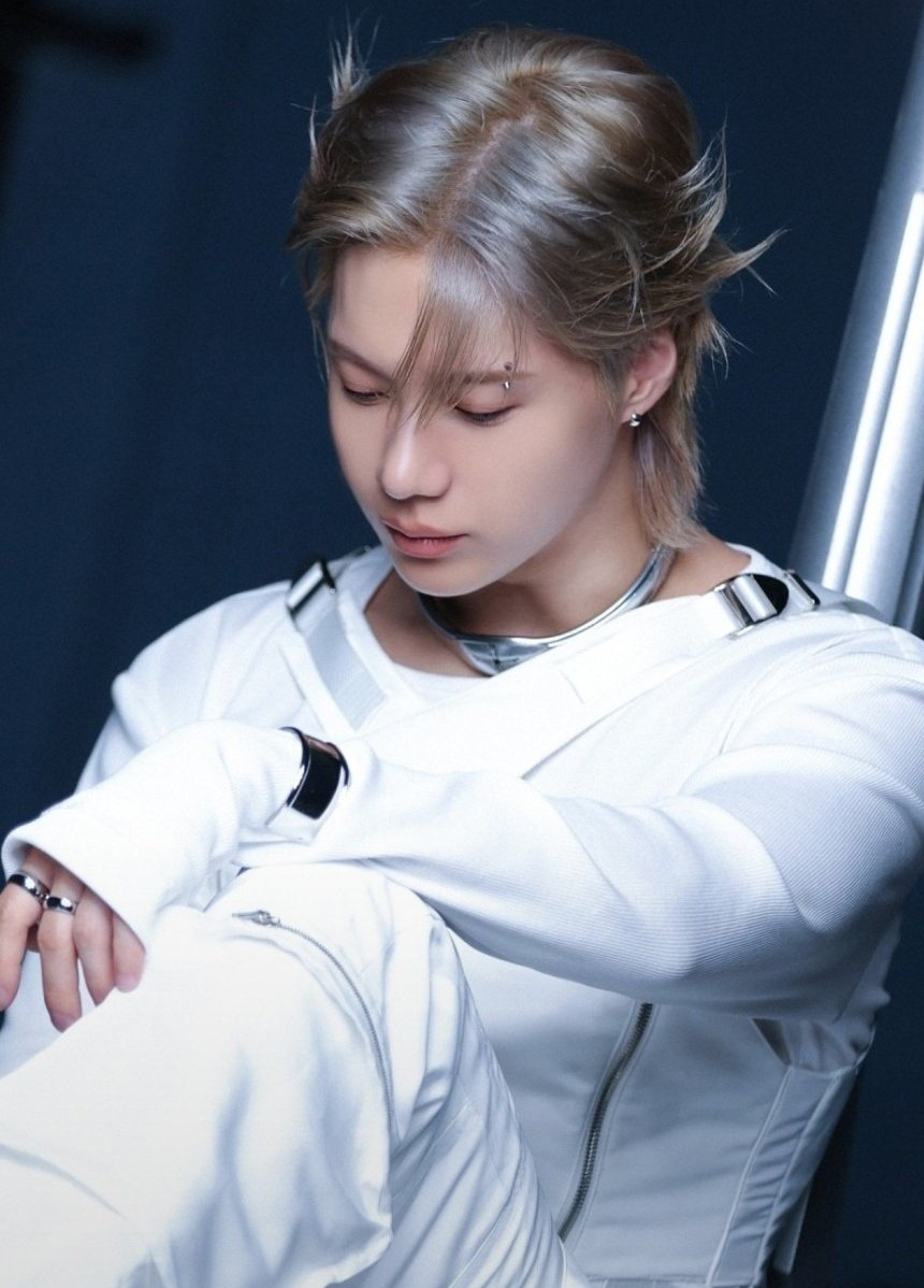 Behind-the-scenes cut of Taemin (SHINee)
