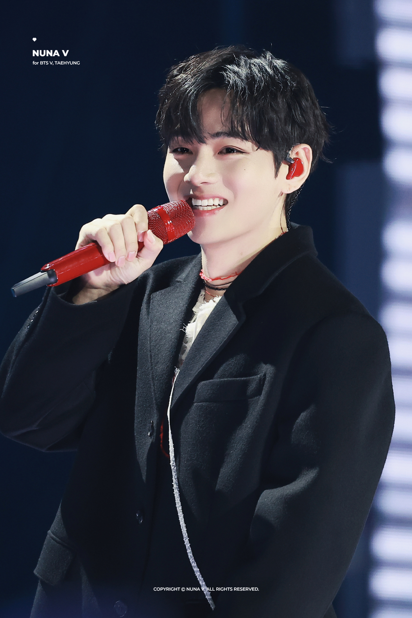 V (防彈少年團)粉絲拍下的瞬間