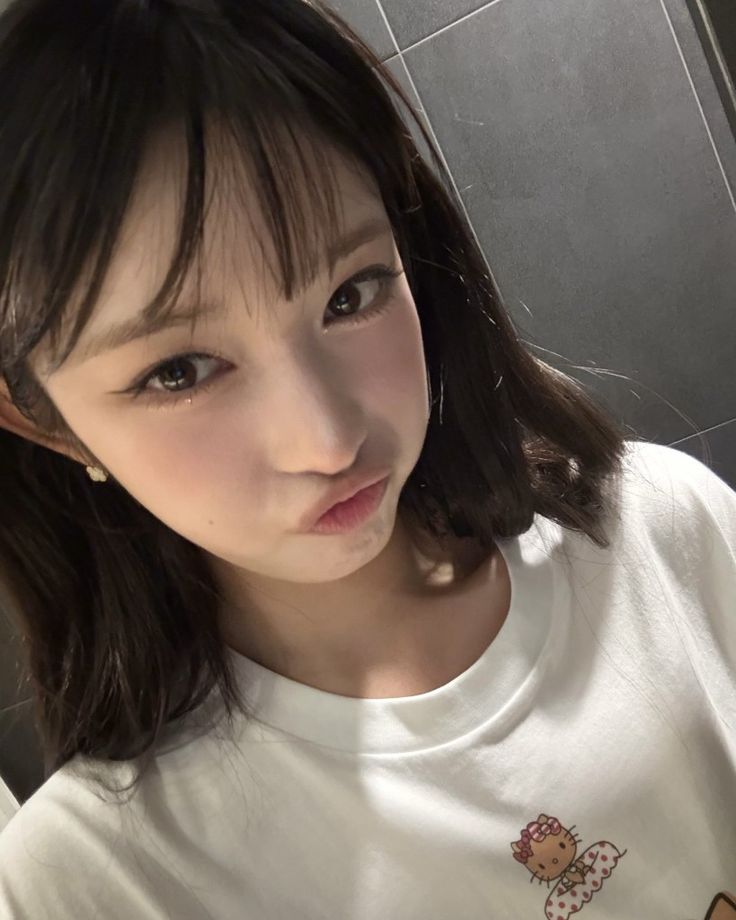 Latest photo of Leeseo (IVE)