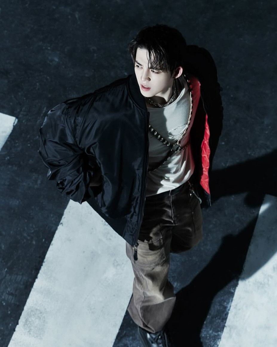 Behind-the-scenes cut of SEVENTEEN