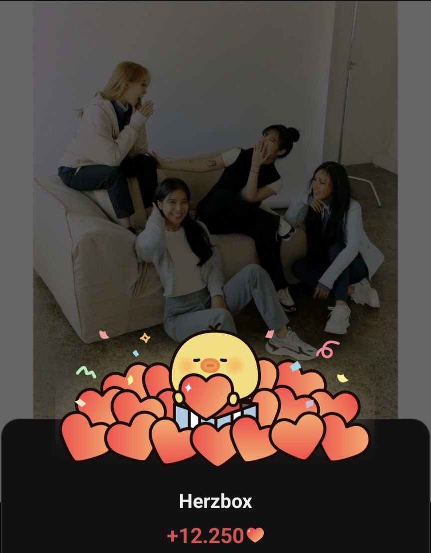 Foto aktivitas terbaru MAMAMOO