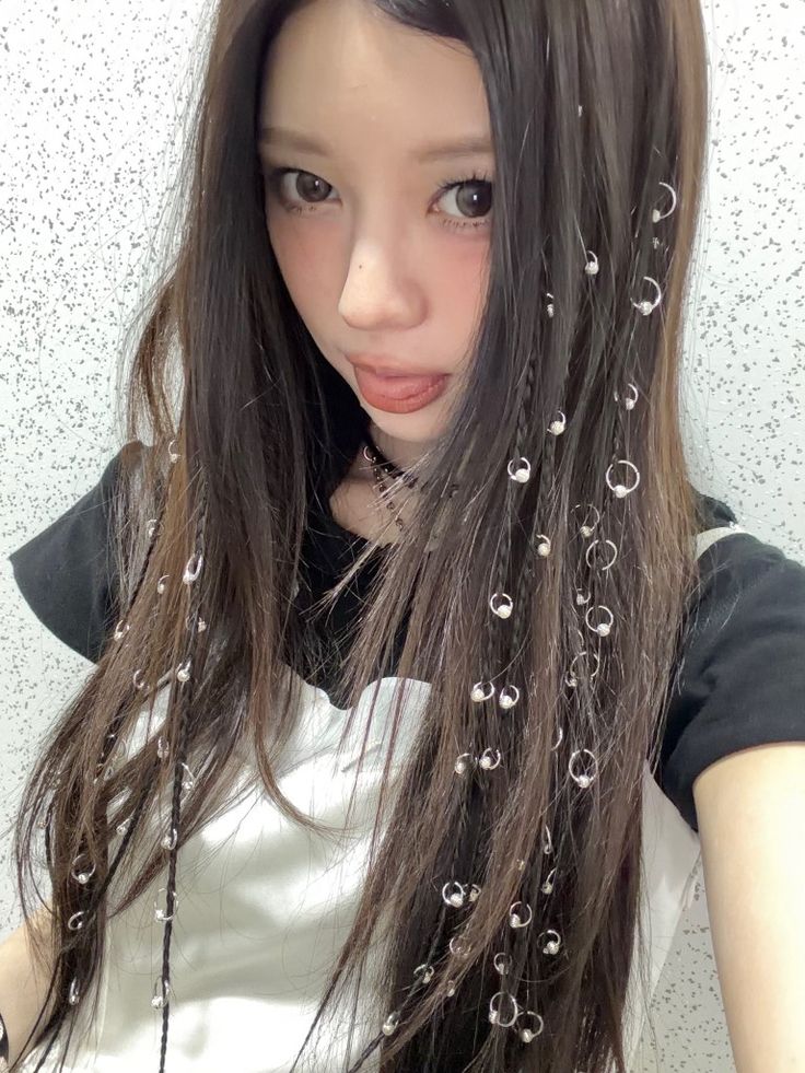 Recent activity shot of Moka (ILLIT)