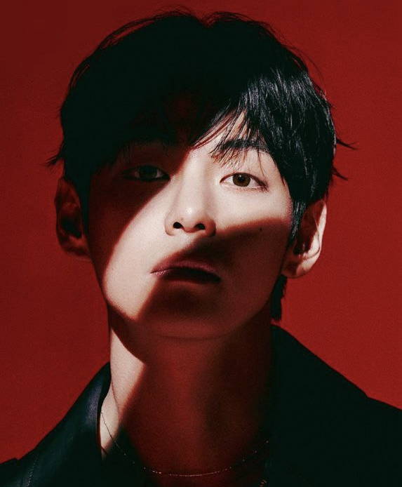 Recent activity shot of V (BTS)