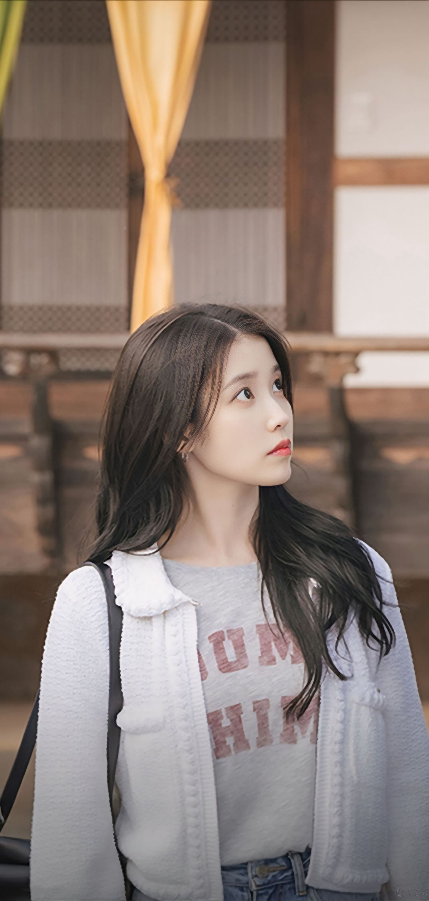 아이유의 비하인드 컷