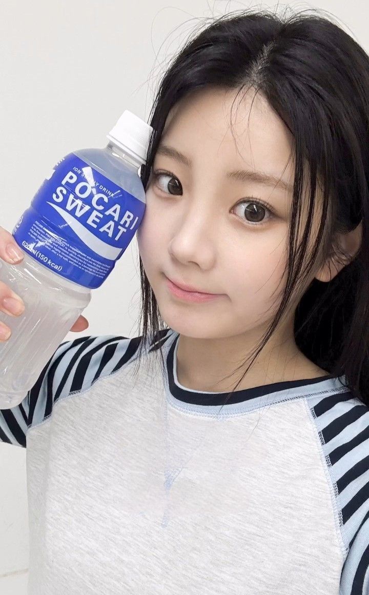 Recent activity shot of Wonhee (ILLIT)