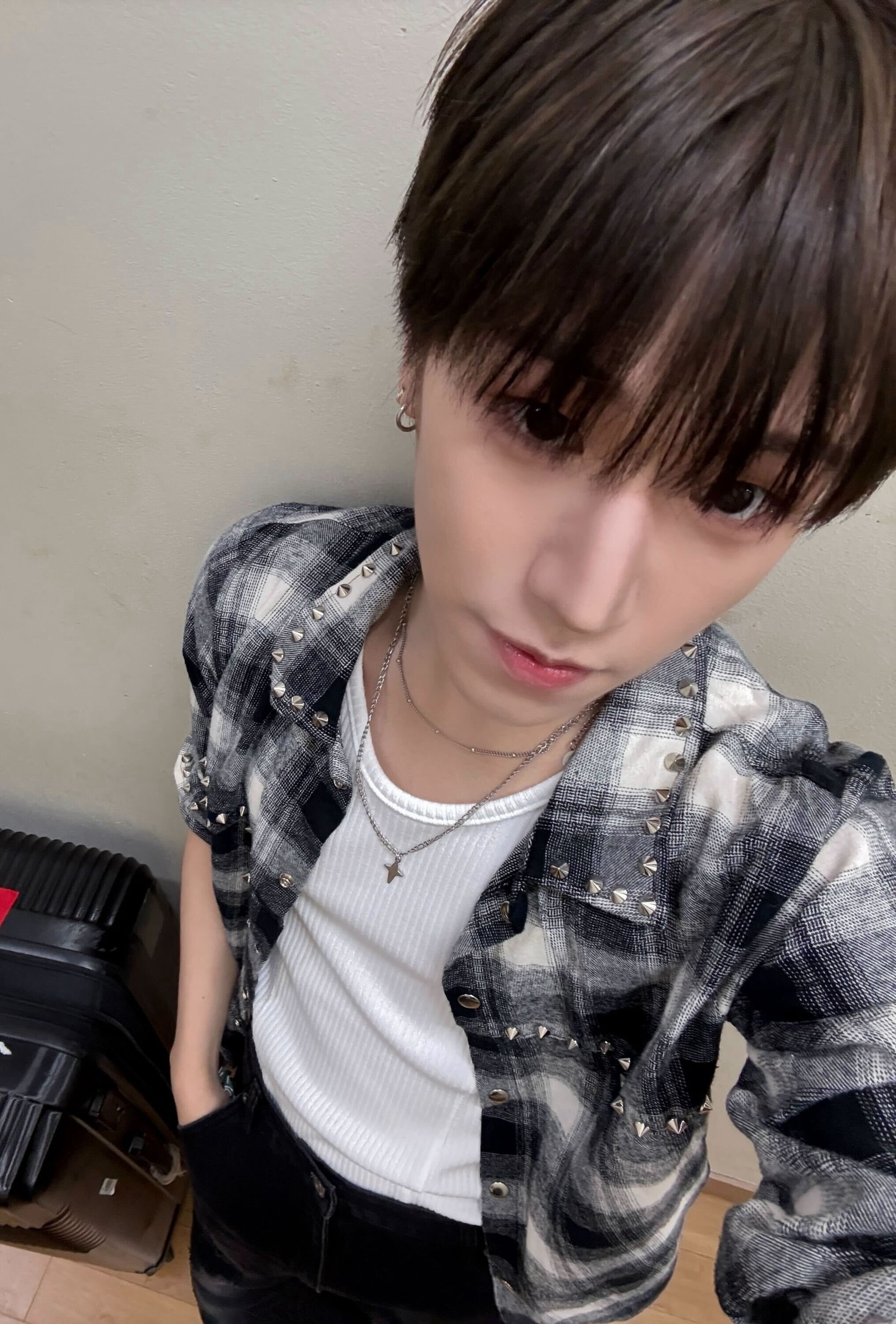 리우 (BOYNEXTDOOR) 최근 활동샷