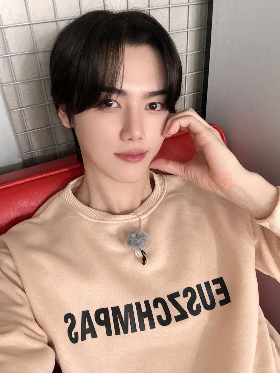 Recent activity shot of CRAVITY