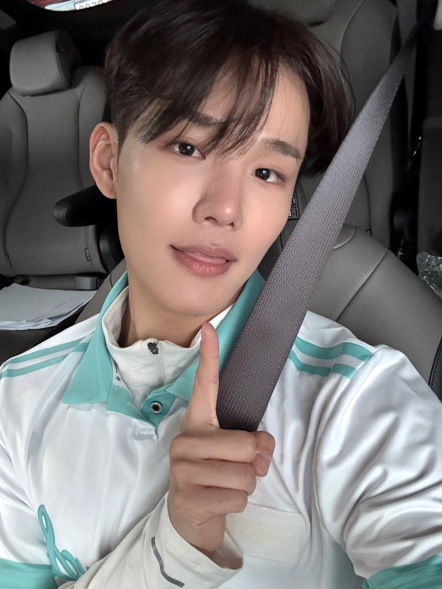Behind-the-scenes cut of CIX