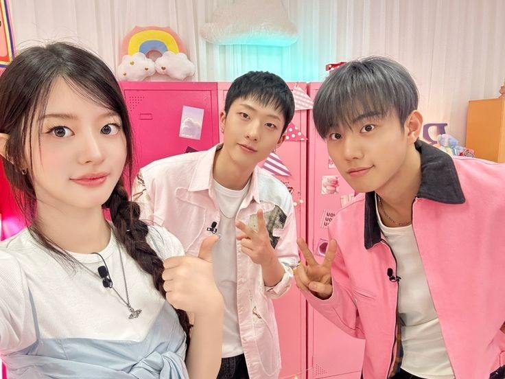 Recent activity shot of Minju (ILLIT)