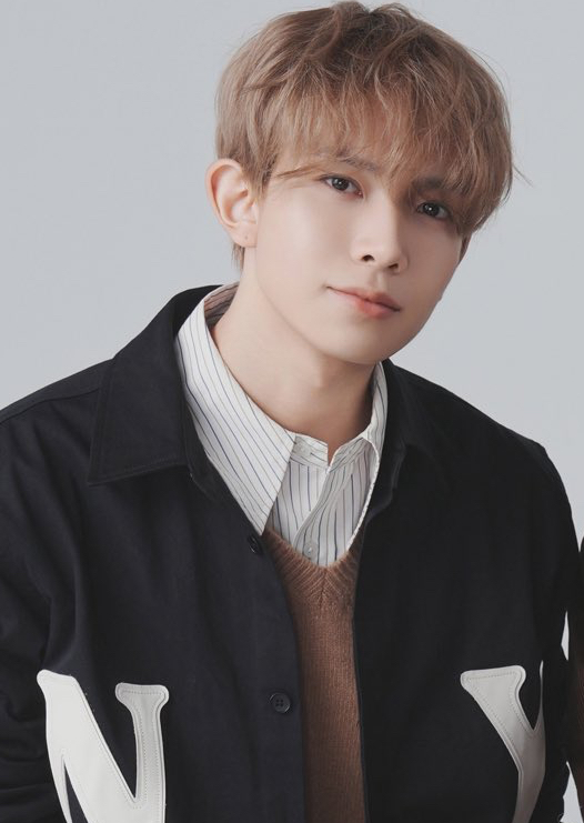 Latest photo of Heeseung (ENHYPEN)