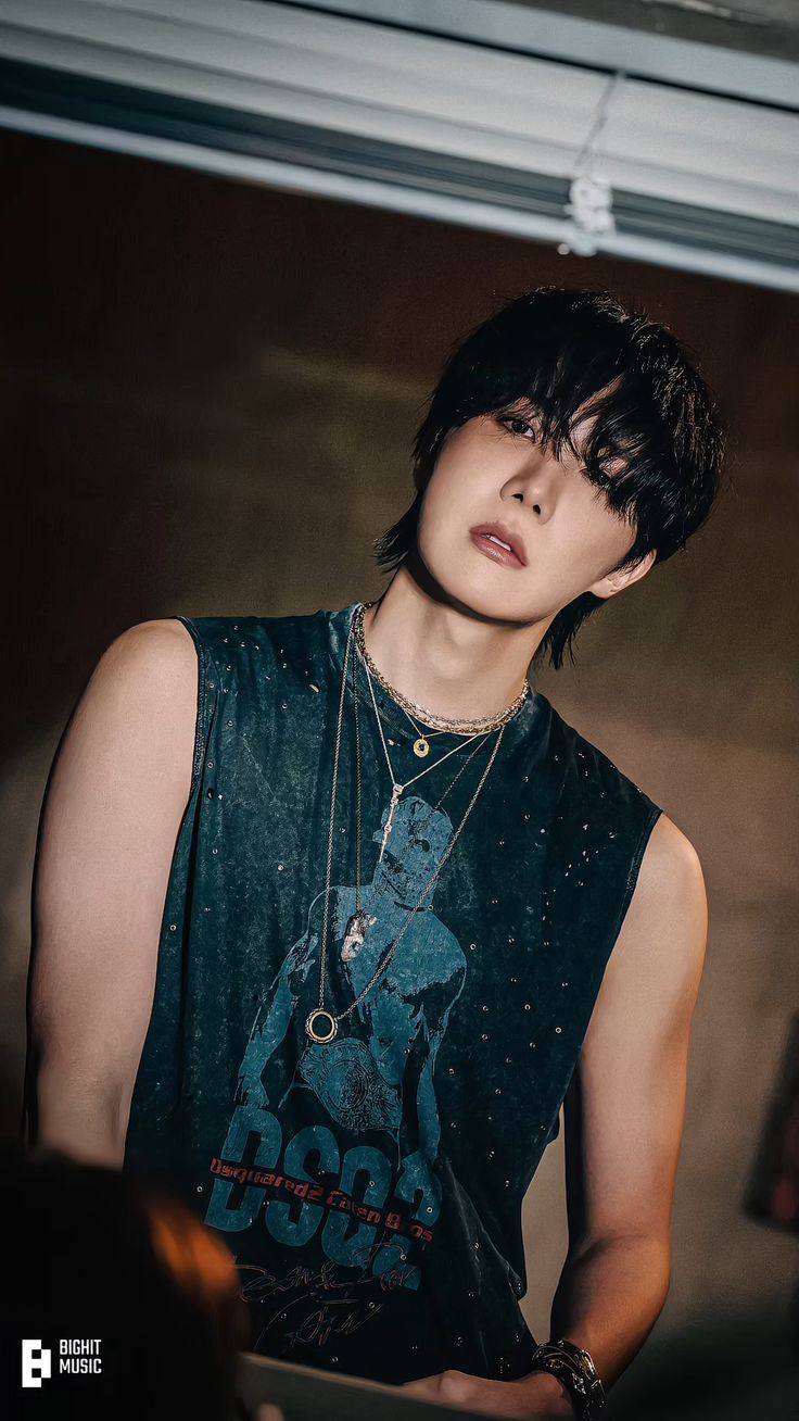 Wallpaper spesial buatan penggemar j-hope (BTS)