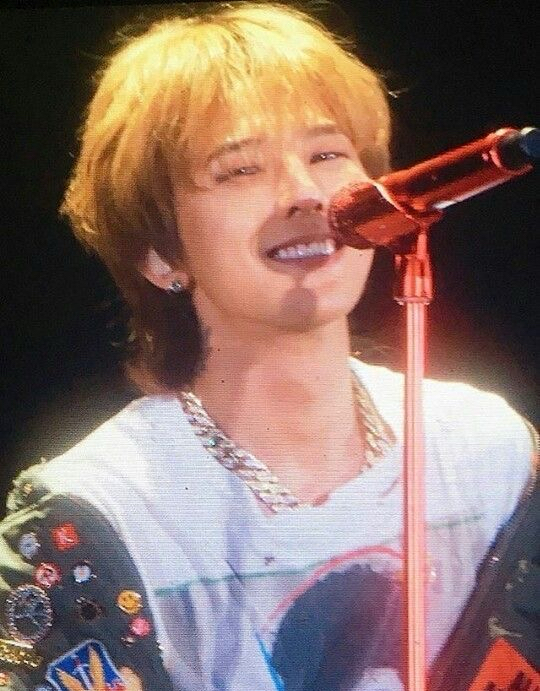 Recent activity shot of G-DRAGON (BIGBANG)