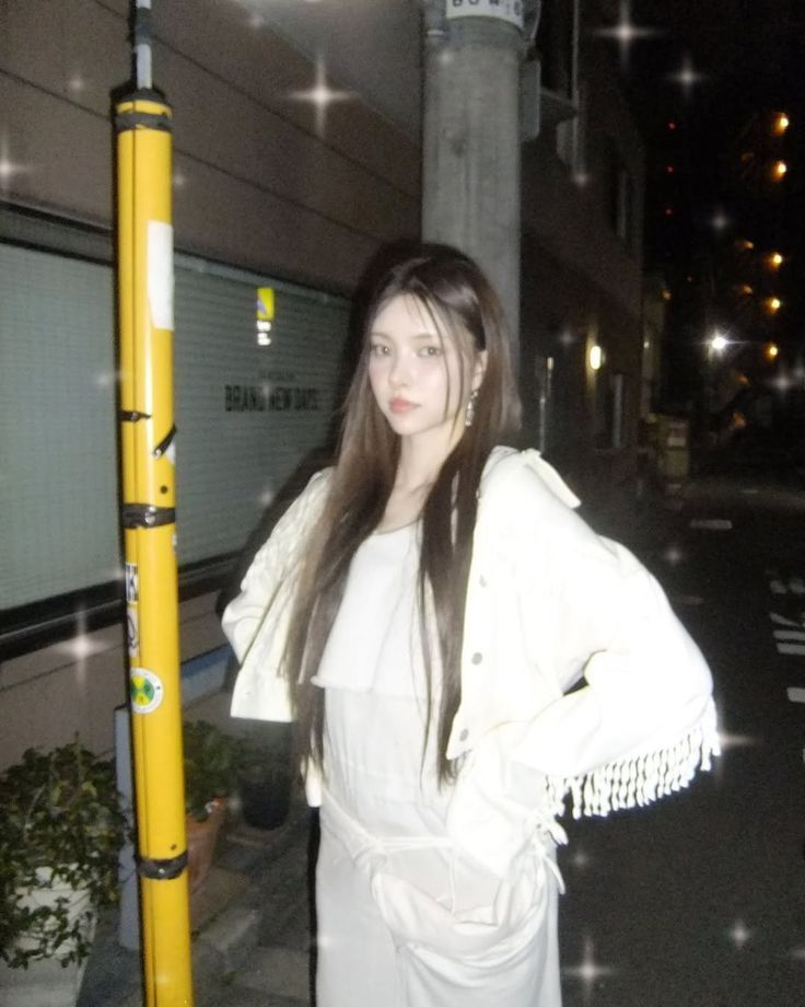 Latest photo of Yunah (ILLIT)