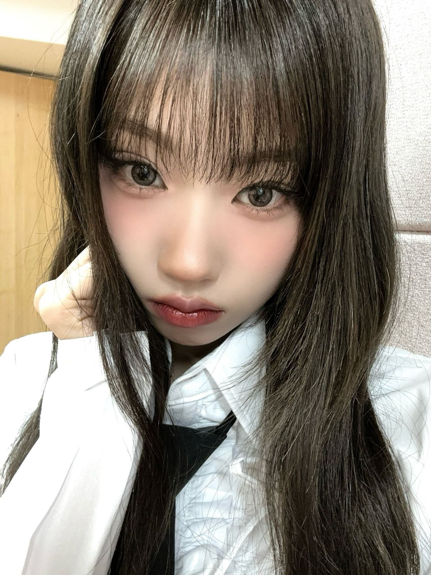 Behind-the-scenes cut of Choi Jungeun (izna)