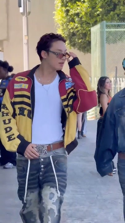 Today's most popular wallpaper in the SEVENTEEN community