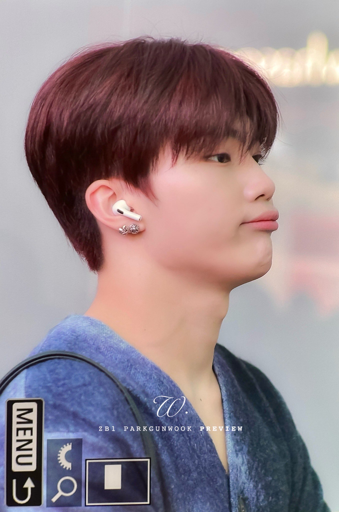 A moment captured by Park Gunwook (ZEROBASEONE)'s fan