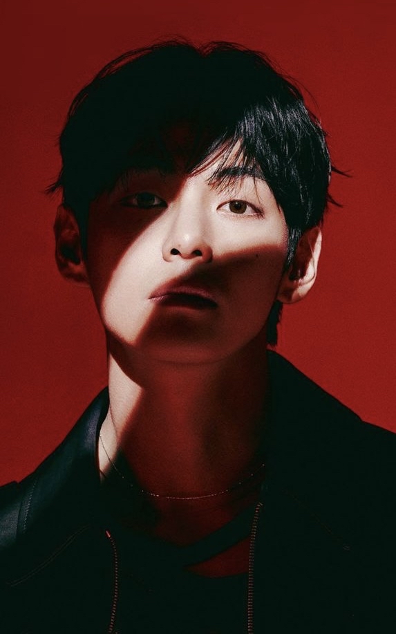 Recent activity shot of V (BTS)