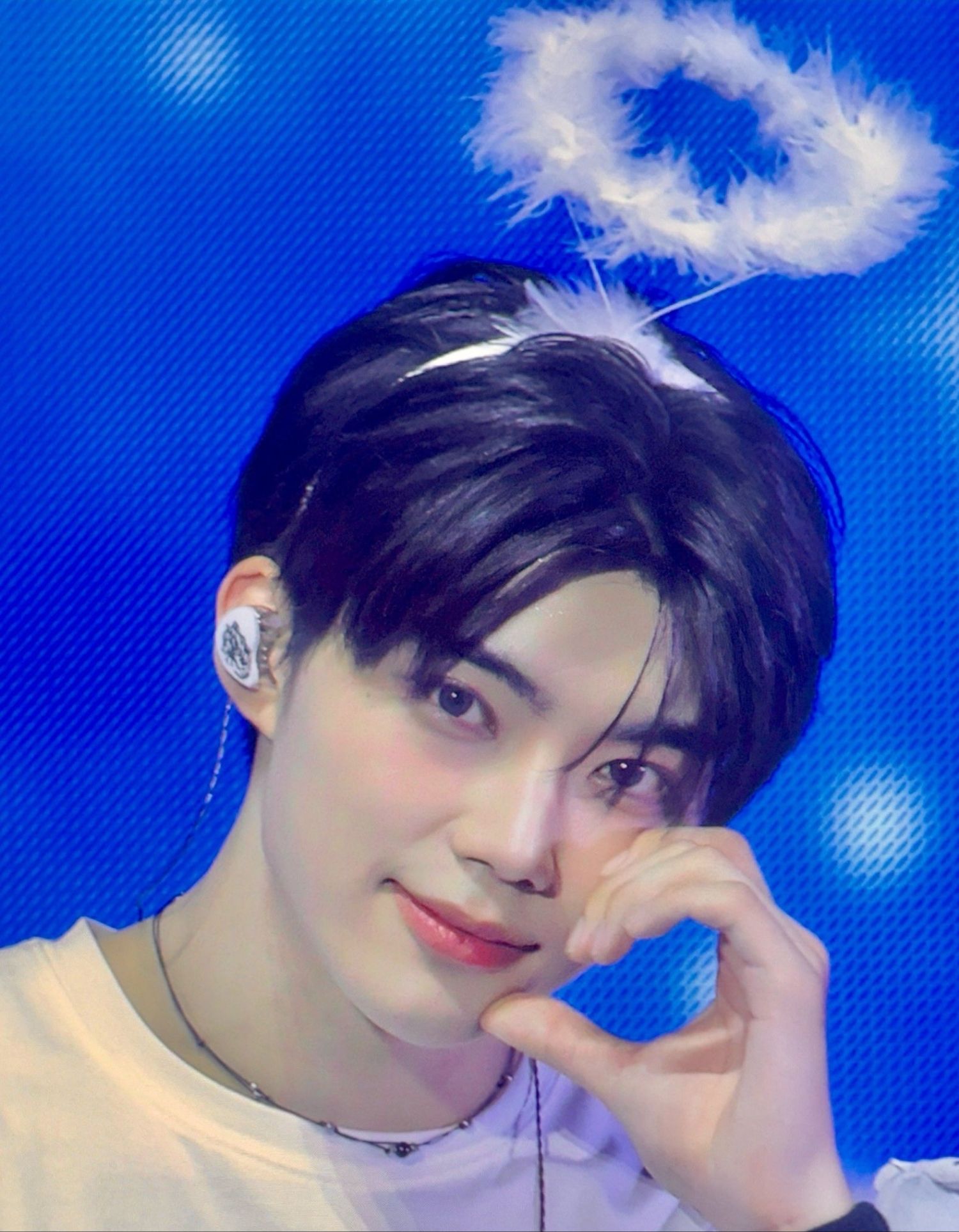 Foto aktivitas terbaru Park Gunwook (ZEROBASEONE)