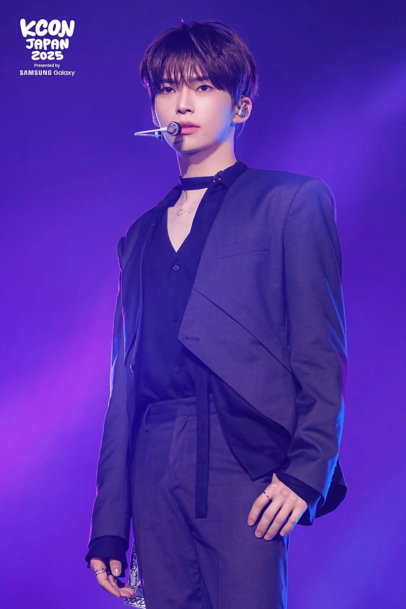 Recent activity shot of Sung Hanbin (ZEROBASEONE)