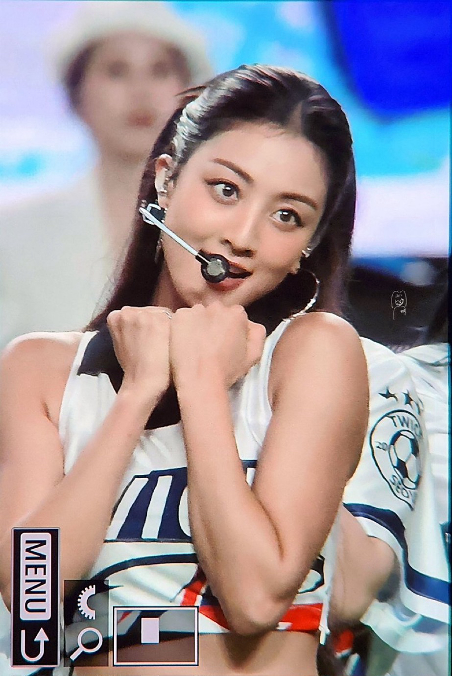 Latest photo of Jihyo (TWICE)