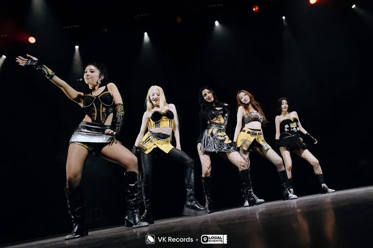 A moment captured by Lovelyz's fan