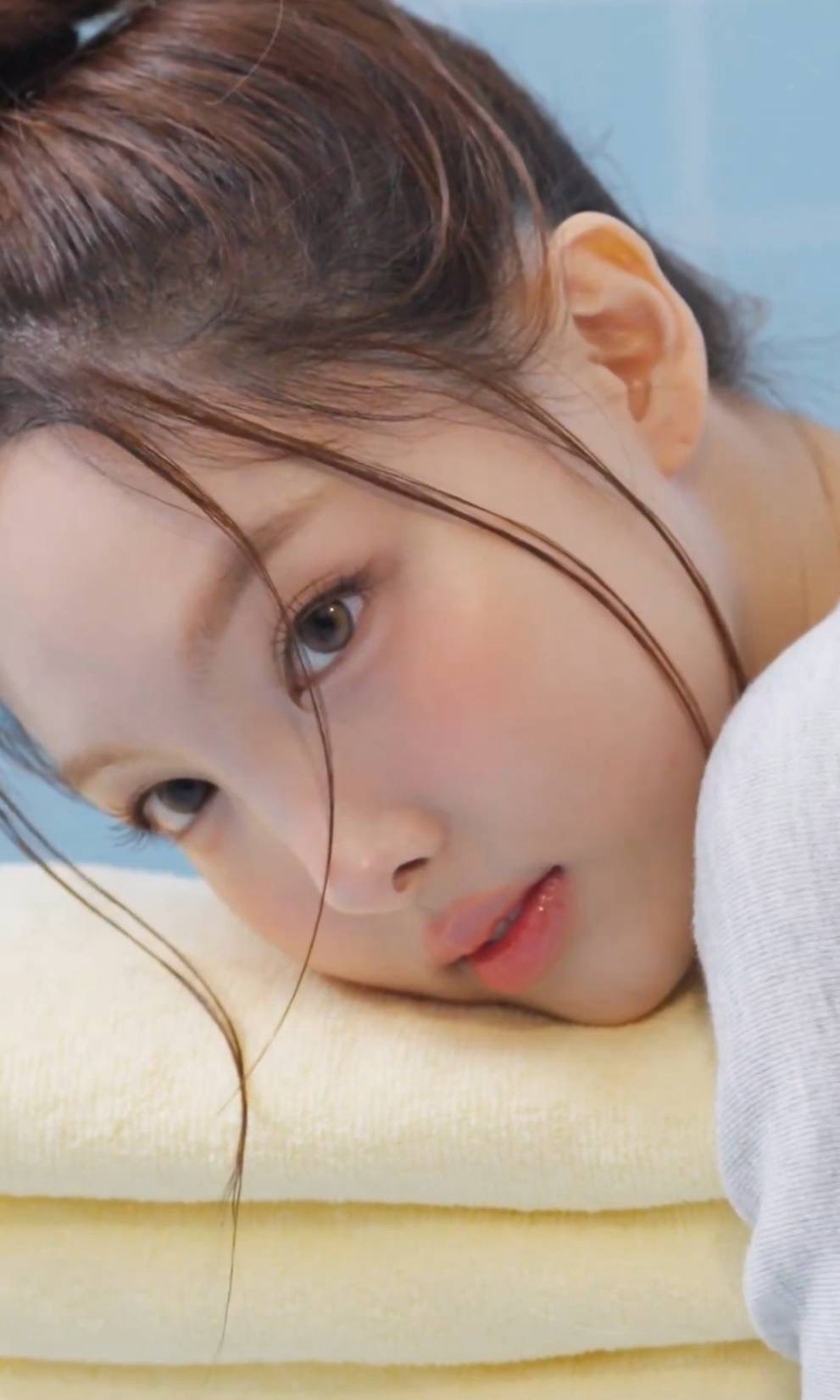 Recent activity shot of Nayeon (TWICE)