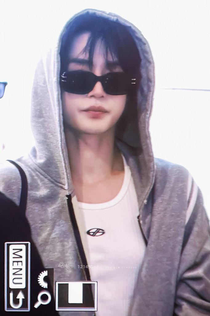 Latest photo of Kim Jiwoong (ZEROBASEONE)
