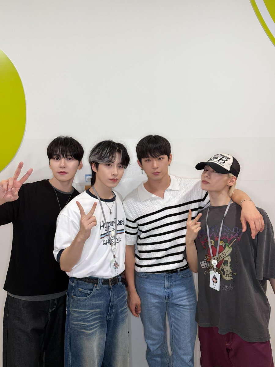A moment captured by ONEUS's fan