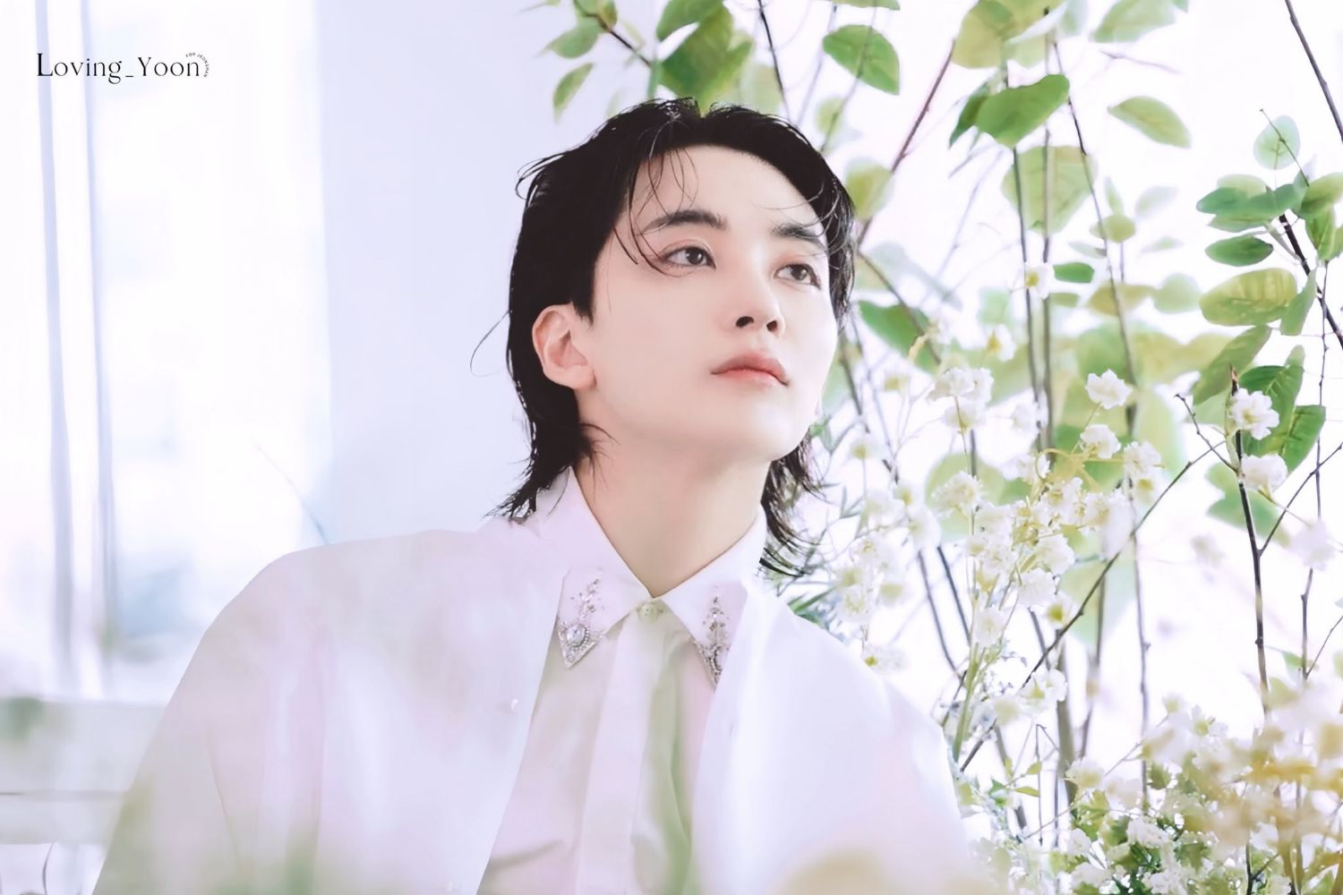 A moment captured by Jeonghan (SEVENTEEN)'s fan