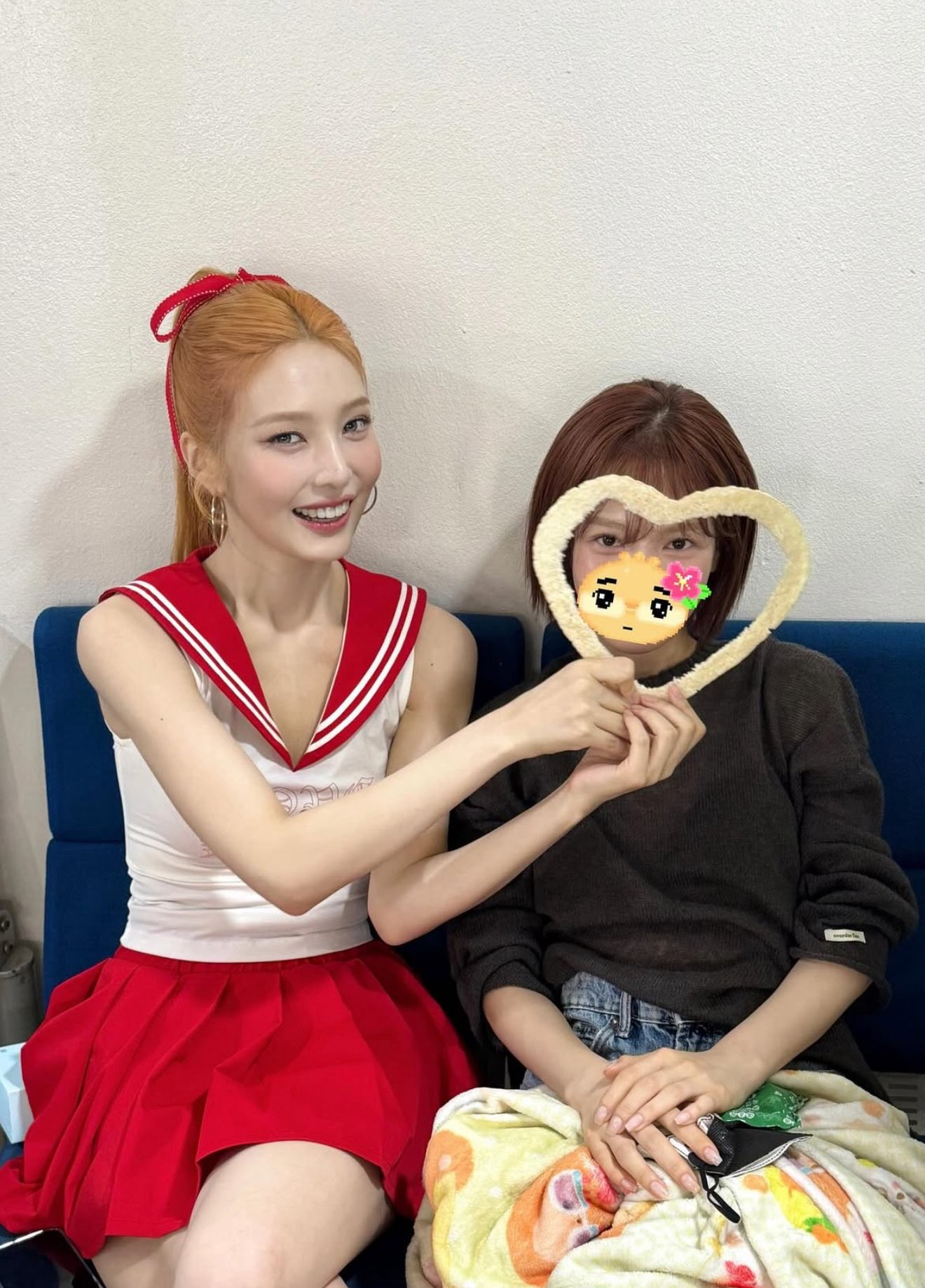 Behind-the-scenes cut of Red Velvet