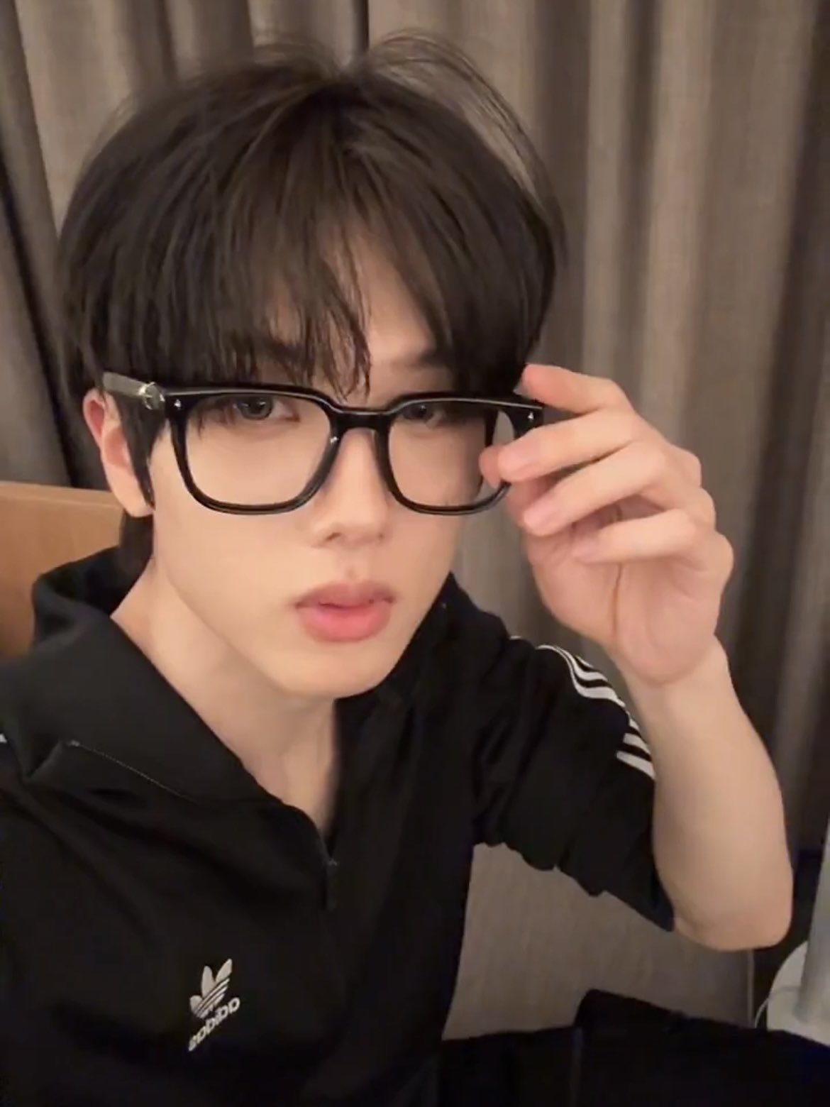 A moment captured by Jisung (NCT DREAM)'s fan