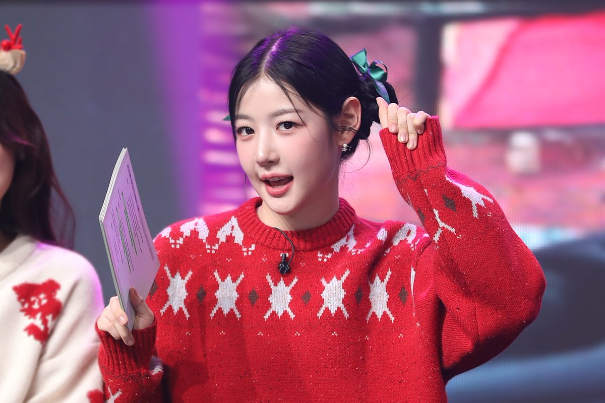 Behind-the-scenes cut of FIFTY FIFTY