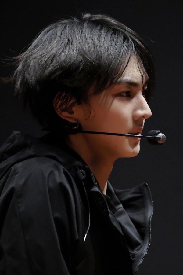 Latest photo of Jungwon (ENHYPEN)