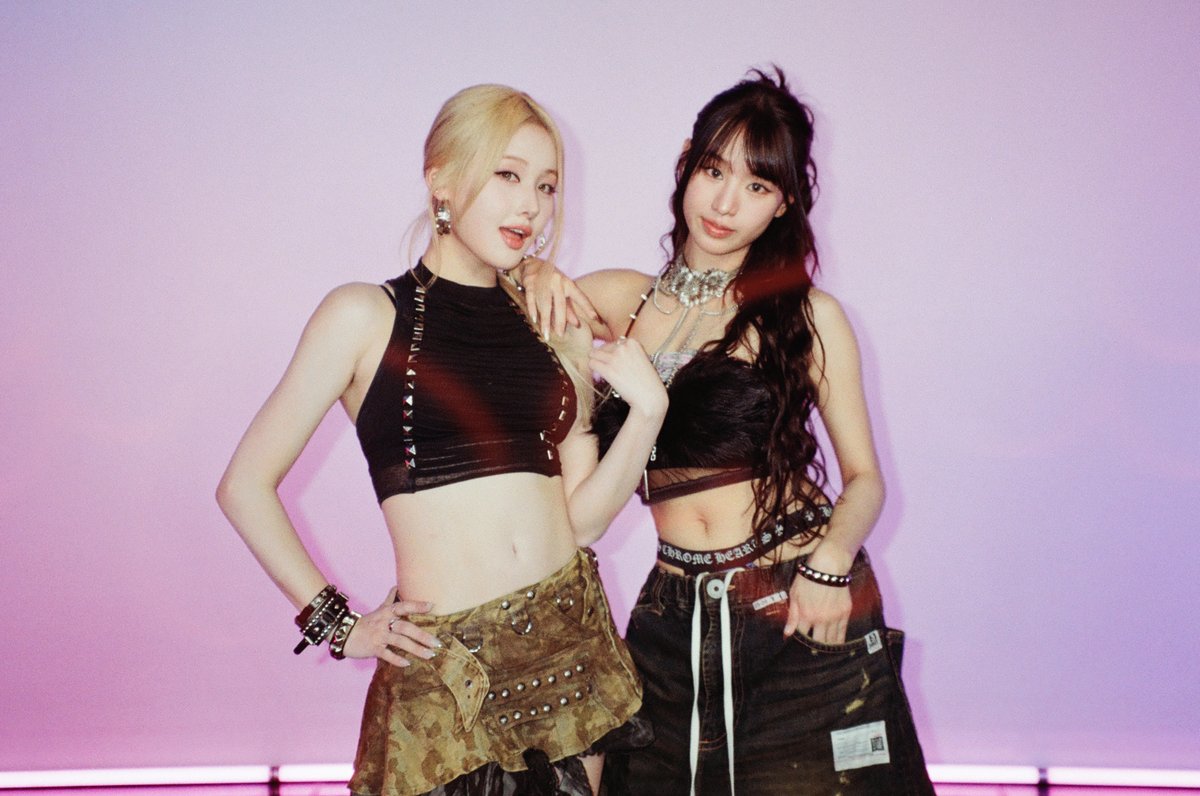 A moment captured by KISS OF LIFE's fan