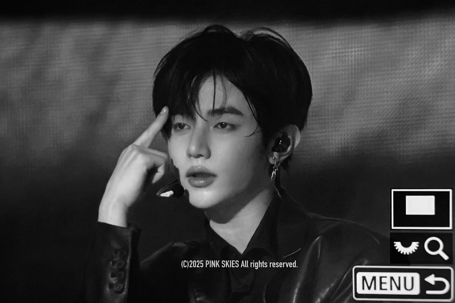 A moment captured by Zhang Hao (ZEROBASEONE)'s fan