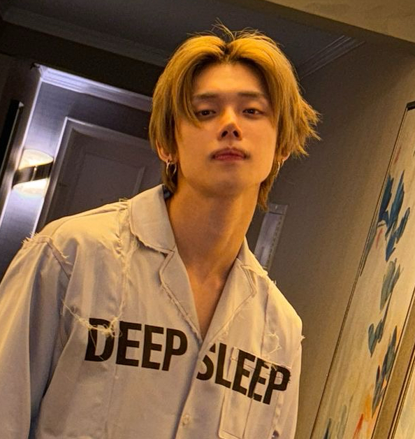 然竣 (TOMORROW X TOGETHER)粉丝拍下的瞬间