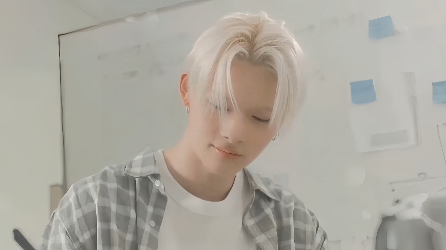 Behind-the-scenes cut of NI-KI (ENHYPEN)