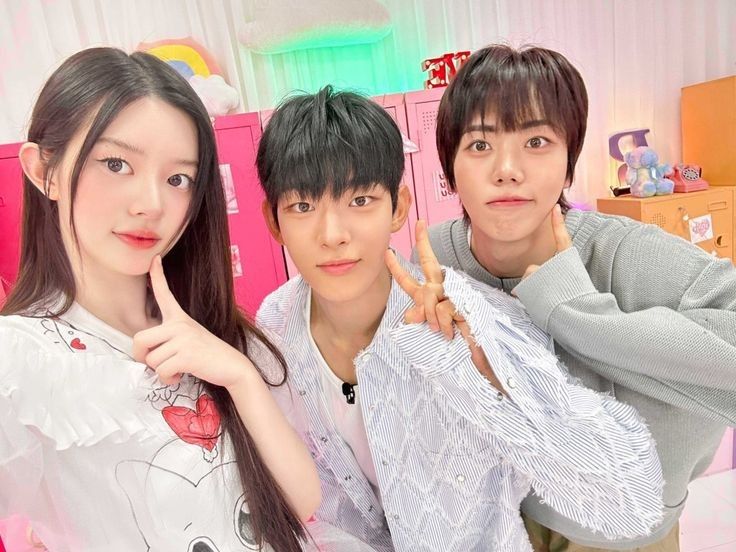 Recent activity shot of Minju (ILLIT)