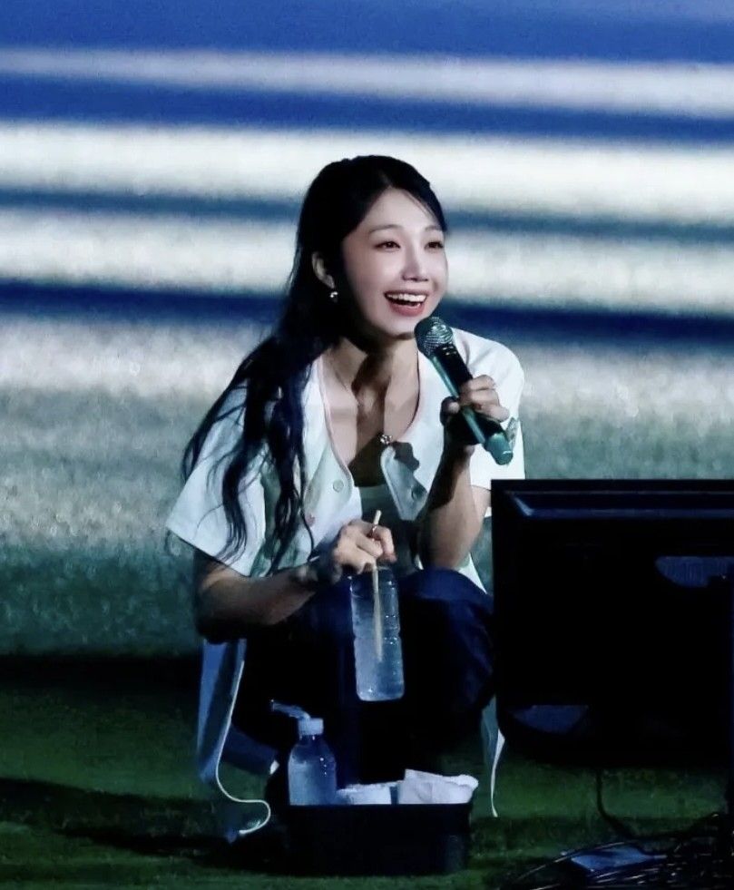 Latest photo of Jeong Eunji (Apink)